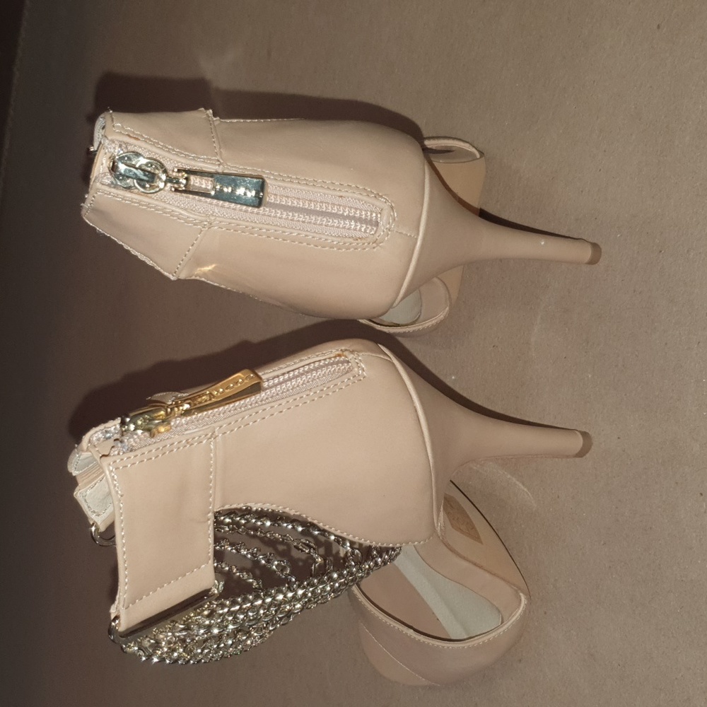 Bebe heels - Picture 3 of 6